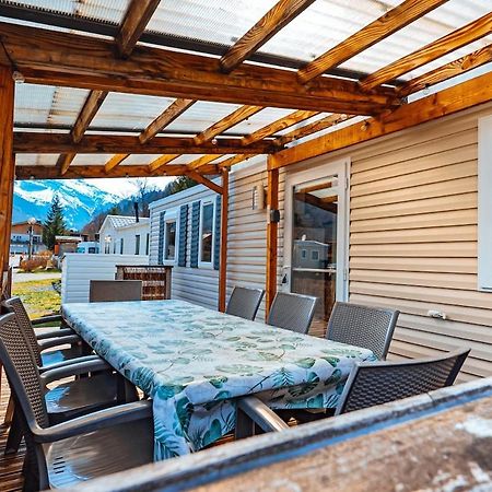 Bungalow 3 Chambres Pour 6 Pers Avec Climatisation Camping 3 Etoiles Samoens Bagian luar foto