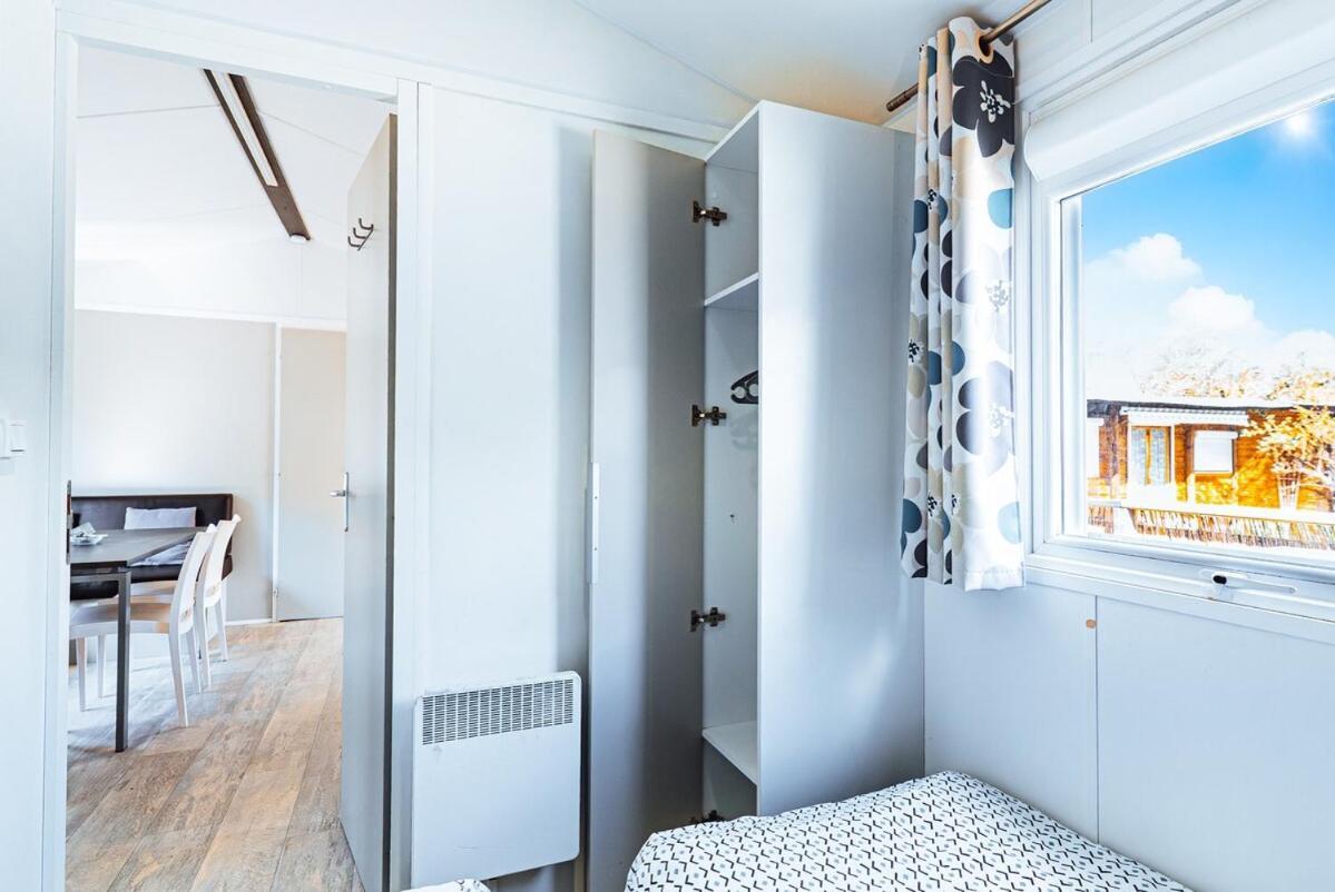 Bungalow 3 Chambres Pour 6 Pers Avec Climatisation Camping 3 Etoiles Samoens Bagian luar foto
